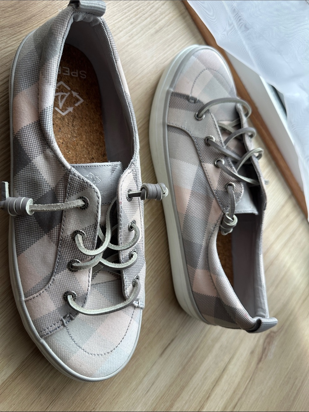 Sperry Women’s size 9 - Picture 4 of 4